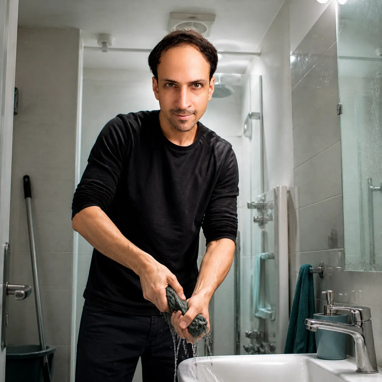 Wringing the Cloth at Arm's Length — AI Portrait Prompt