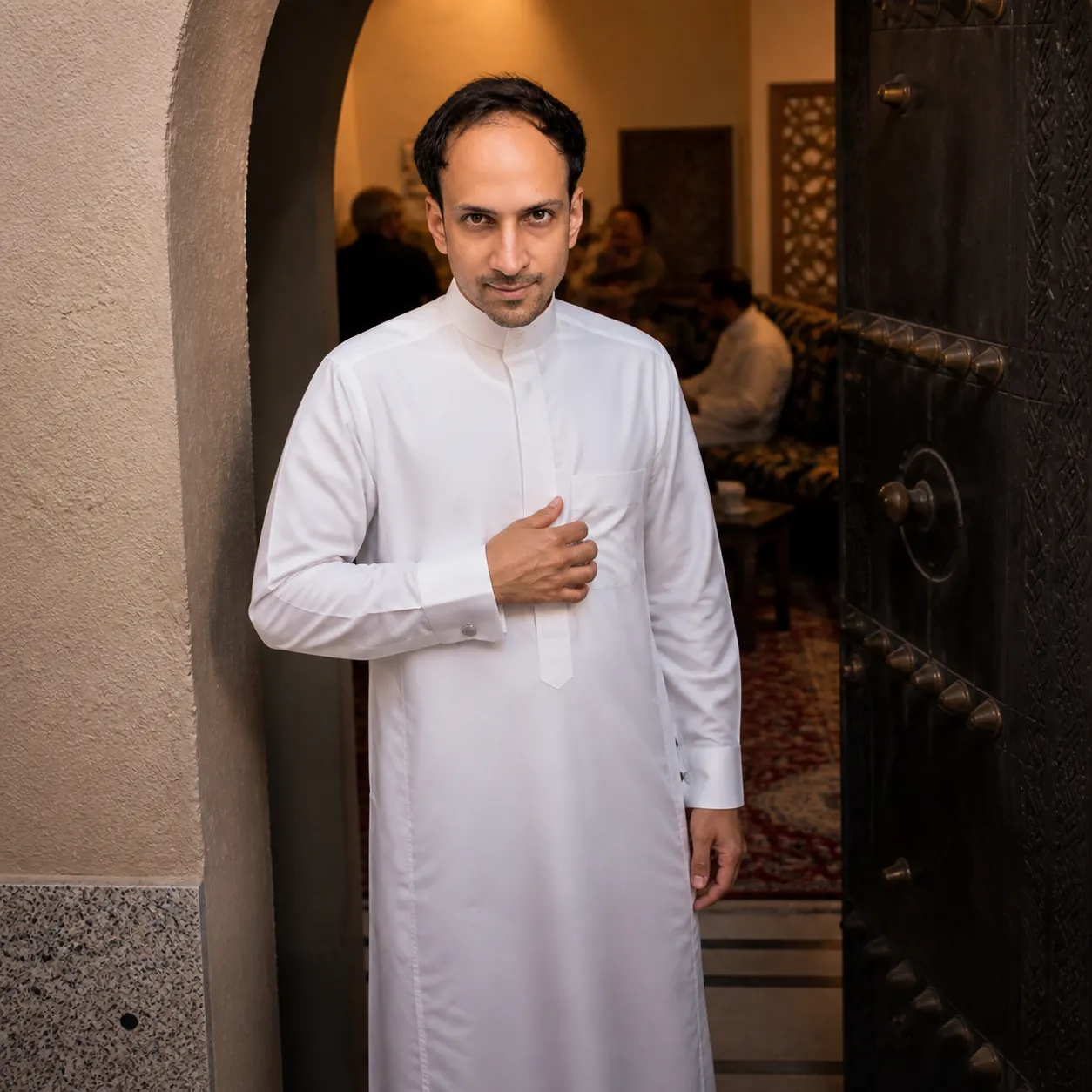 At the Majlis Archway — AI Portrait Prompt